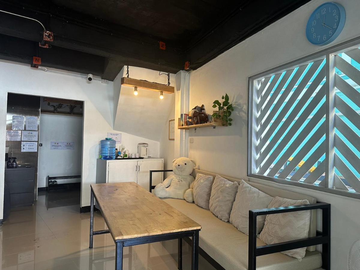 Blue Flow Hostel Islas Phi Phi Exterior foto